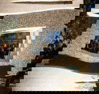 Griffith Centenary Sculptures - Hotel Accommodation