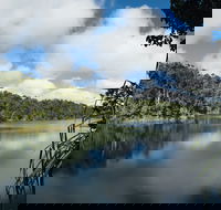 Lake Eacham Crater Lakes National Park - Hotel Accommodation