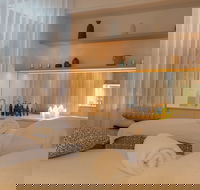 Sensaura Day Spa - Hotel Accommodation