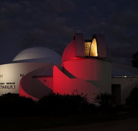 Sir Thomas Brisbane Planetarium - Hotel Accommodation