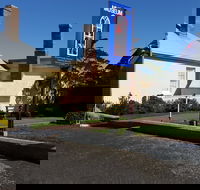 Stanley Discovery Museum - Hotel Accommodation