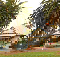 The Flinders Hinterland Scenic Drive - Hotel Accommodation
