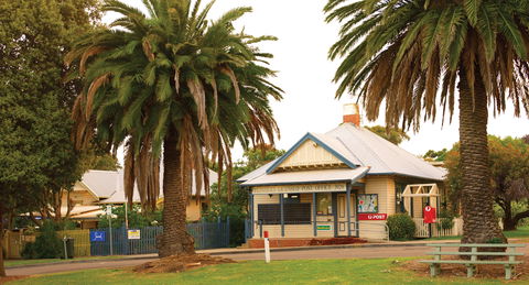 The Flinders Hinterland Scenic Drive - Hotel Accommodation 0