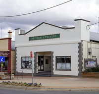 Braidwood Visitors Information Centre at the Theatre - Hotel Accommodation