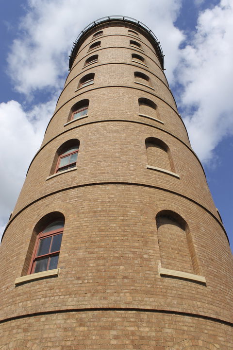 East  Bundaberg Water Tower - Hotel Accommodation 1