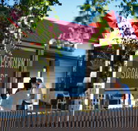 Meeniyan Square - Hotel Accommodation