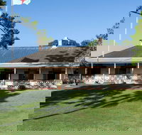 Newstead House - Hotel Accommodation