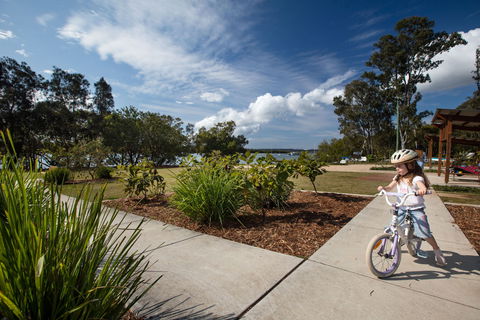 Russell Island (Canaipa) - Hotel Accommodation 1