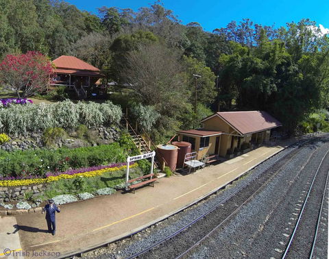 Spring Bluff Railway Station - Hotel Accommodation 0
