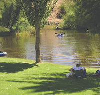 The Lions Junction Park - Tumut - Hotel Accommodation