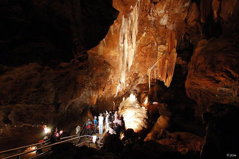 Jenolan Caves: Temple Of Baal Cave Tour - Hotel Accommodation 1