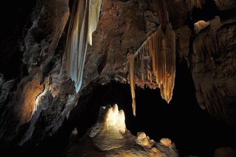 Jenolan Caves: Temple Of Baal Cave Tour - Hotel Accommodation 0