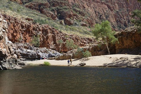 Full-Day West MacDonnell Ranges Tour From Alice Springs - Hotel Accommodation 2
