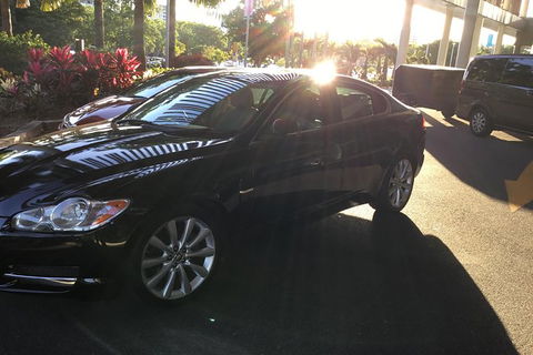 Jaguar Limousine Transfer Cairns Airport To City Or Return - Hotel Accommodation 6