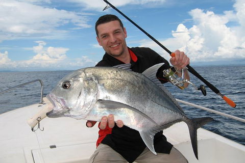 Full Day Fishing Charter Airlie Beach Whitsundays - Hotel Accommodation 0