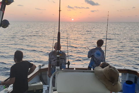 Full Day Whitsunday Reef Fishing Charter Boat - Hotel Accommodation 9