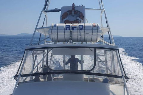 Full Day Whitsunday Reef Fishing Charter Boat - Hotel Accommodation 3