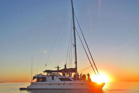 2Day 2 Night Sail, Snorkel & SUP Adventure Whitsundays Single - Hotel Accommodation 6