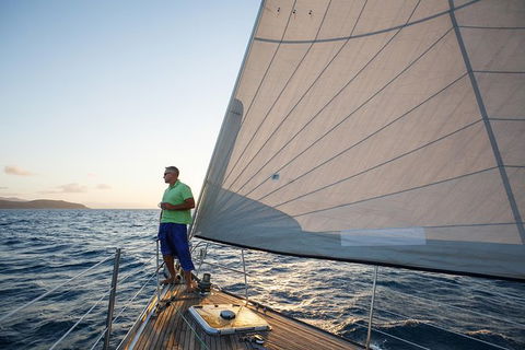 2-Night Cabin Charter Aboard Cruising Yacht Milady - Hotel Accommodation 6