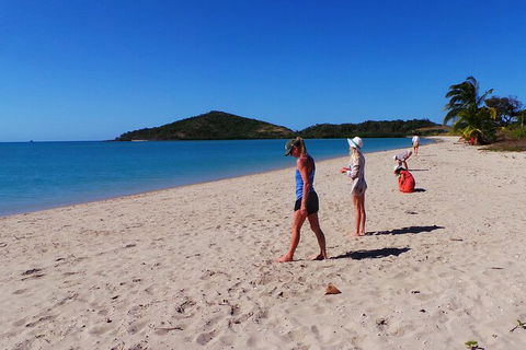 Small-Group Queensland Full-Day Sail Retreat Experience - Hotel Accommodation 7