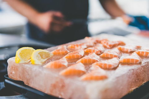 Deep-to-Dish: Tasmanian Seafood Experience - Morning Tour - Hotel Accommodation 7