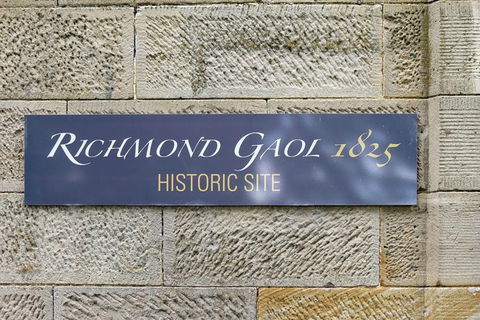 Cruise Ship Special From Hobart: Richmond And Bonorong Wildlife Park Shuttle - Hotel Accommodation 6