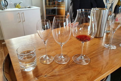All Inclusive Wine Tour Up The Derwent Valley Hobart: Local Wines & Cheeses - Hotel Accommodation 5
