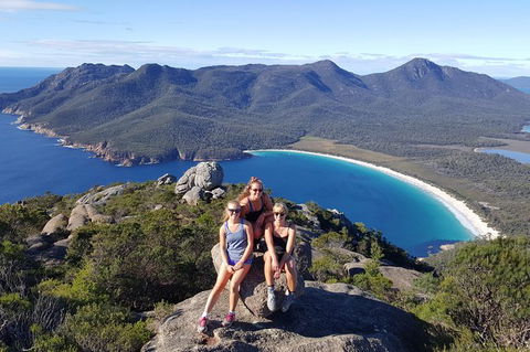 2-Day Tas East Coast Escape Tour Including Bay Of Fires, Wineglass Bay & Devils - Hotel Accommodation 4