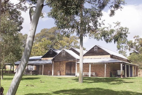 Wineries And Scenic Drive Full Day Tour - Hotel Accommodation 4