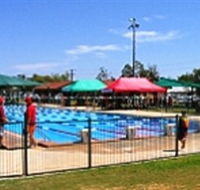 Charleville Swimming Pool - Hotel Accommodation