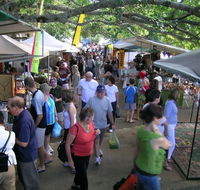 Eumundi Markets - Hotel Accommodation