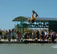 Cable Ski Cairns - Hotel Accommodation