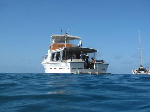 Mantaray Charters - Hotel Accommodation 3