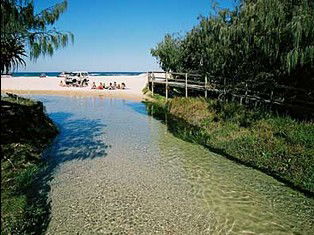 Fraser Island QLD Hotel Accommodation