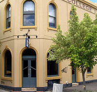 The College Lawn Hotel - Hotel Accommodation