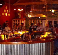 Monties Bar - Hotel Accommodation