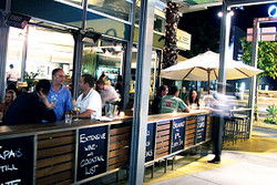 Luxe Resturant & Wine Bar - Hotel Accommodation 0