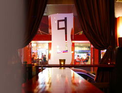 Glass Bar & Restaurant - Hotel Accommodation 2