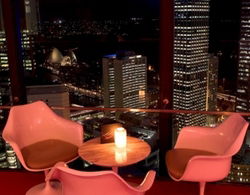 Summit - Orbit Lounge Bar - Hotel Accommodation 2