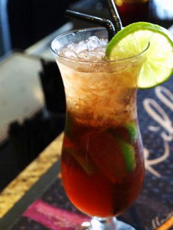 Glenelg Jetty Hotel - Hotel Accommodation 2