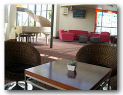 Topaz Bar And Restaurant - Hotel Accommodation 2