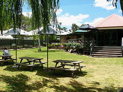 Oakbank Hotel - Hotel Accommodation 3