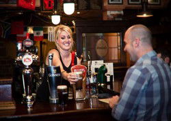 PJ O'Brien's Irish Pub - Hotel Accommodation 3