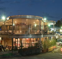 Castle Hill Tavern - Hotel Accommodation