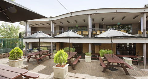 Castle Hill Tavern - Hotel Accommodation 1