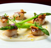 Red Rock Waterfront Bar  Grill - Hotel Accommodation