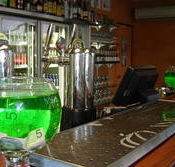 The Tap On Mitchell - home of the Fishbowl Cocktail - Hotel Accommodation