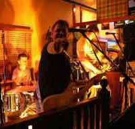 Finnian's Irish Tavern - Hotel Accommodation