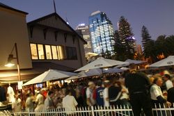 The Lucky Shag Waterfront Bar - Hotel Accommodation 2