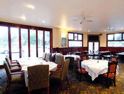 Albion Hotel Port Melbourne - Hotel Accommodation 3